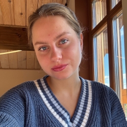 Фотография репетитора Коркина Дарья Олеговна