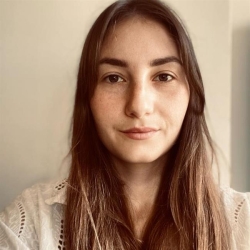 Фотография репетитора Иричева Олеся Альбертовна