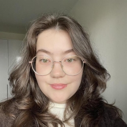 Фотография репетитора Ильичева Александра Евгеньевна