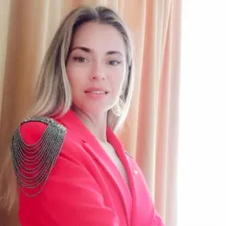 Фотография репетитора Парамонова Анна Андреевна