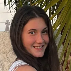 Фотография репетитора Куртбекирова Александра Олеговна