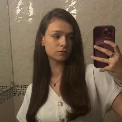 Фотография репетитора Сапронова Ангелина Евгеньевна