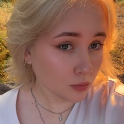 Фотография репетитора Суворова Анастасия Александровна