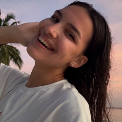 Фотография репетитора Бубенчикова Вероника Витальевна