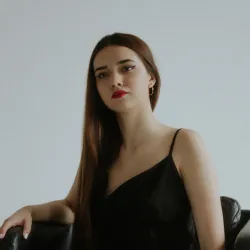 Фотография репетитора Зайнуллина Илона Владимировна