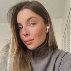 Фотография репетитора Антонова Анастасия Владимировна