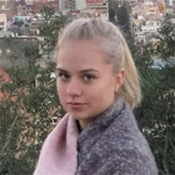 Фотография репетитора Гусарова Арина Андреевна