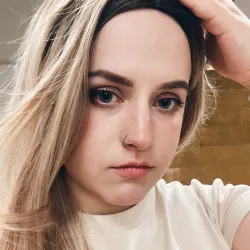 Фотография репетитора Исакова Елизавета Андреевна