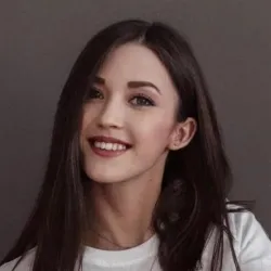 Фотография репетитора Мельникова Варвара Владимировна