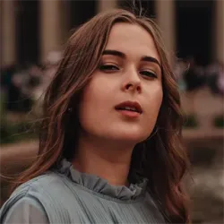 Фотография репетитора Гуляева Любовь Андреевна