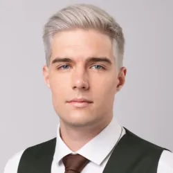 Фотография репетитора Баженов Иван Алексеевич