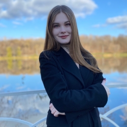 Фотография репетитора Тимофеева Елена Олеговна