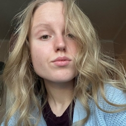 Фотография репетитора Герасимова Алеся Алексеевна