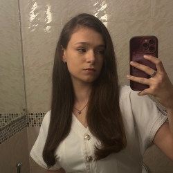 Фотография репетитора Сапронова Ангелина Евгеньевна