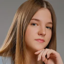 Фотография репетитора Естремская Полина Дмитриевна