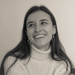 Фотография репетитора Попова Марина Андреевна