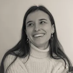 Фотография репетитора Попова Марина Андреевна