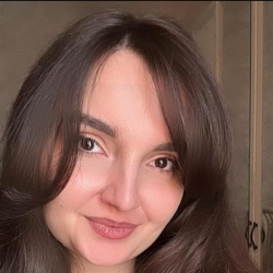 Фотография репетитора Матиосова Кристина Рубеновна