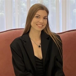 Фотография репетитора Кудряшова Вероника Олеговна