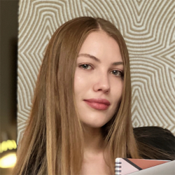 Фотография репетитора Щербакова Виктория Юрьевна