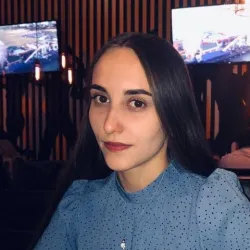 Фотография репетитора Томилова Альбина Сергеевна