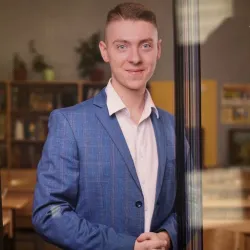 Фотография репетитора Петров Антон Михайлович