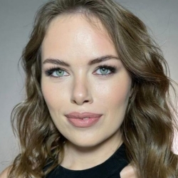 Фотография репетитора Стогова Екатерина Романовна