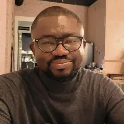 Фотография репетитора Апана Кеннетт Айнбуно 