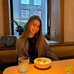 Фотография репетитора Кулакова Полина Вячеславовна