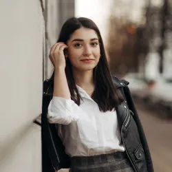 Фотография репетитора Галустян Анжела Кареновна