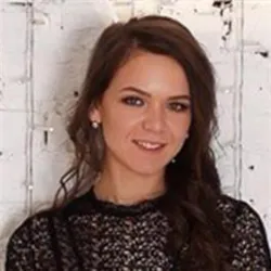 Фотография репетитора Буденкова Юлия Фаритовна