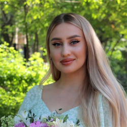 Фотография репетитора Бикитеева Регина Марселевна