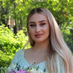 Фотография репетитора Бикитеева Регина Марселевна