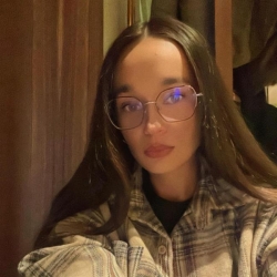 Фотография репетитора Калмыкова Кристина Юрьевна