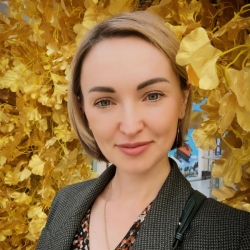 Фотография репетитора Романова Евгения Владимировна