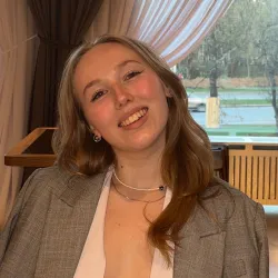 Фотография репетитора Шаркова Виктория Алексеевна