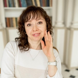 Фотография репетитора Жеребцова Елена Евгеньевна