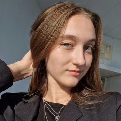 Фотография репетитора Никонова Дарья Максимовна