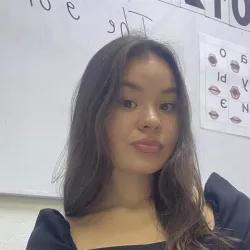 Фотография репетитора Ахтямова Лейла Альбертовна