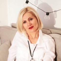 Фотография репетитора Батухтина Ирина Викторовна