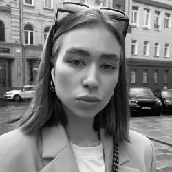 Фотография репетитора Толстогузова Дарья Сергеевна