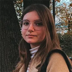 Фотография репетитора Бабаева Алина Борисовна