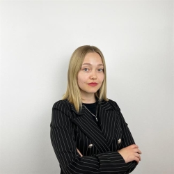 Фотография репетитора Тишкова Ксения Владимировна