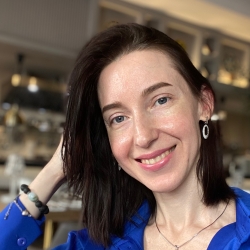 Фотография репетитора Сурова Марина Сергеевна