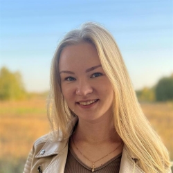 Фотография репетитора Петровецкая Юлия Дмитриевна