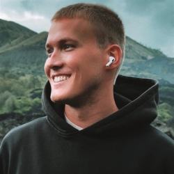 Фотография репетитора Баженов Владимир Сергеевич