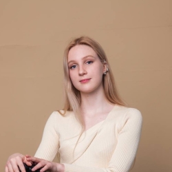 Фотография репетитора Анисимова Дарья Николаевна