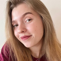 Фотография репетитора Поромова Александра Александровна