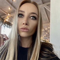 Фотография репетитора Радостева Яна Павловна