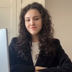 Фотография репетитора Бутикова Анастасия Константиновна